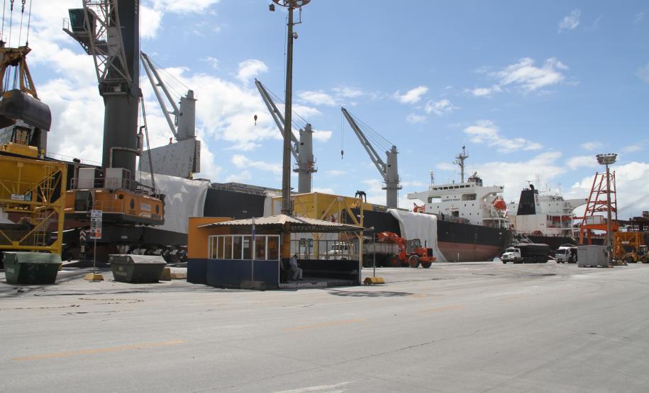 Porto de Paranaguá reduz em quatro vezes o consumo de água em dois anos