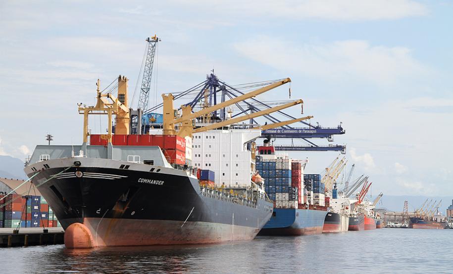 Cresce movimentação de cargas de outros Estados por Paranaguá Cresce movimentação de cargas de outros Estados por Paranaguá